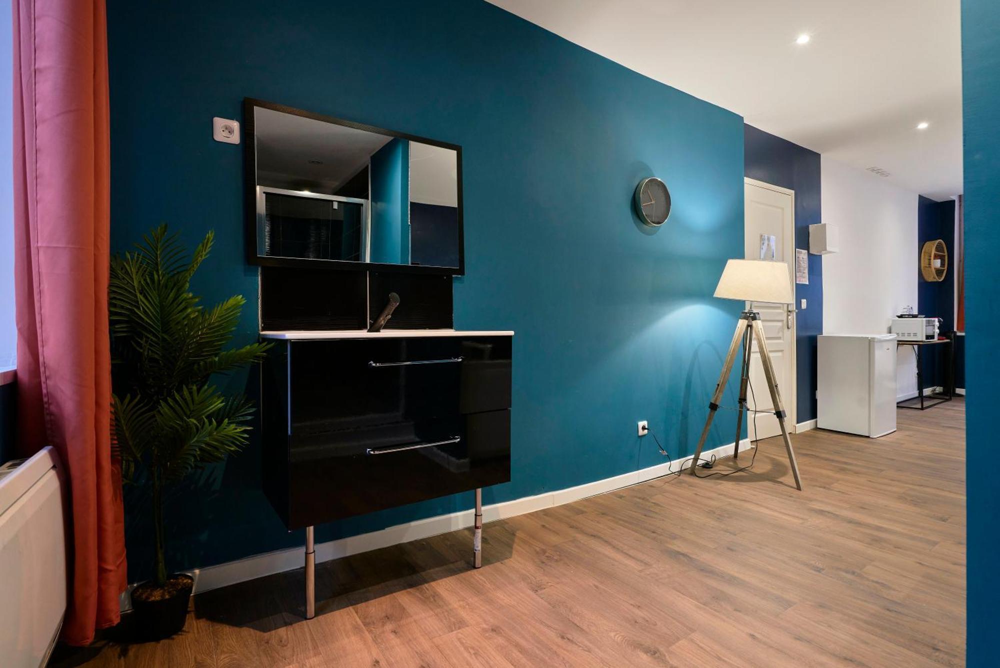 Ng Suitehome - Lille I Roubaix Centre I Grand Place - Balneo - Netflix - Wifi Exteriör bild